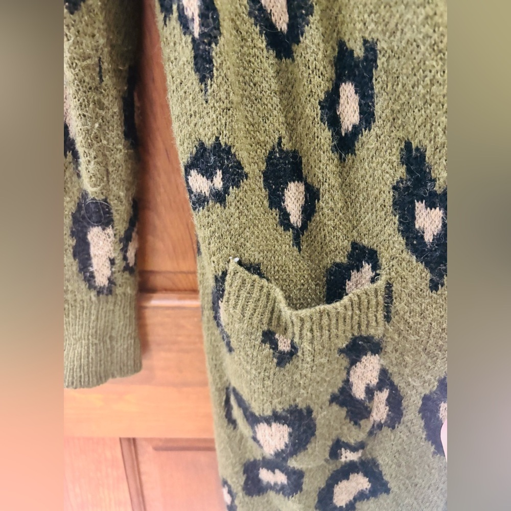 Reborn J Olive and Black Leopard Patterned Cardigan - Picture 3 of 4